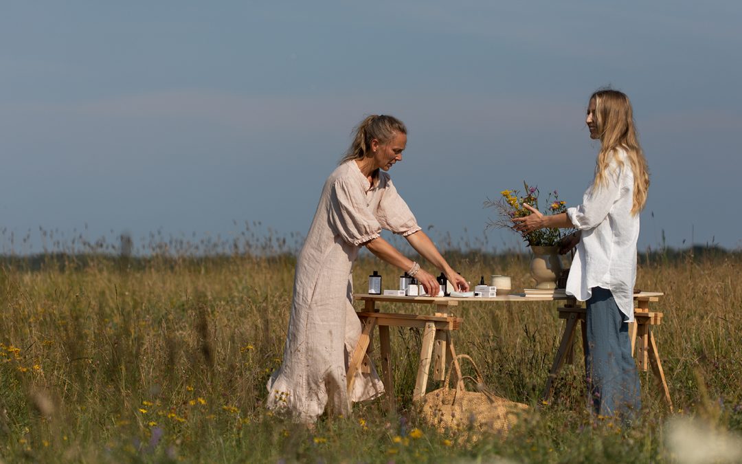 BRANDS BEHIND NOMINEES: BY MUKK